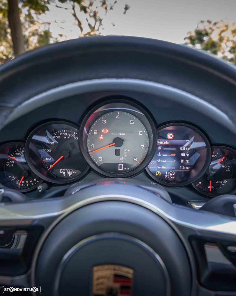 Porsche 911 (991) - 15