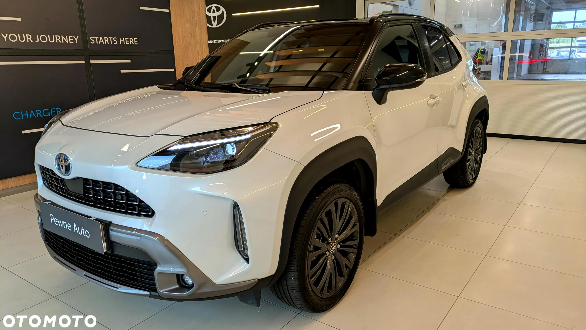 Toyota Yaris Cross Hybrid 1.5 Adventure - 2
