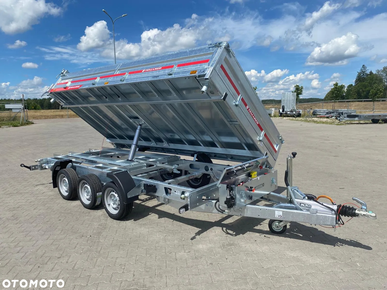TEMARED Przyczepa wywrotka 405x199x30cm DMC3500kg pompa ręczna i elektryczna, 3-stronny wywrot hydrauliczny! - 18