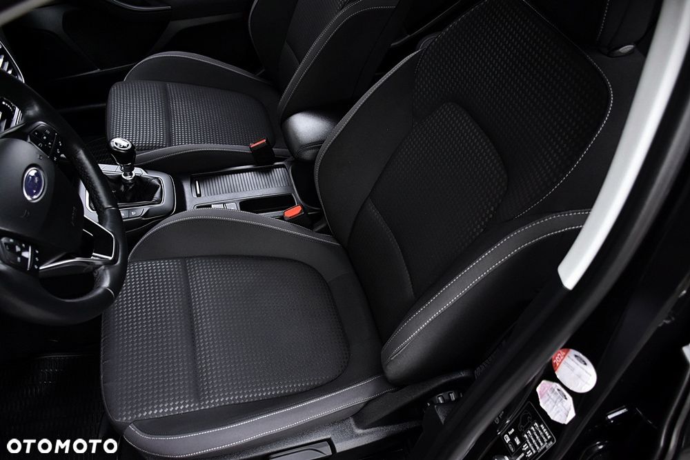 Ford Focus 1.5 EcoBlue STart-Stopp-System TITANIUM - 34