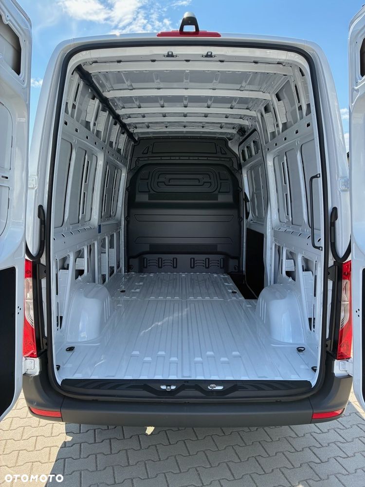 Mercedes-Benz SPRINTER 315 CDI Furgon PRO L2H2 - 18