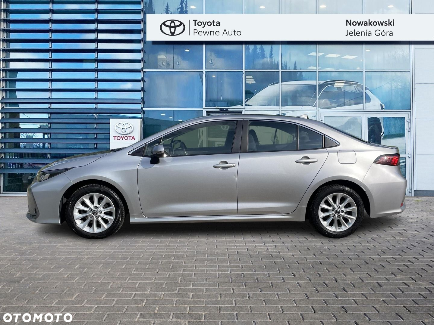Toyota Corolla - 5