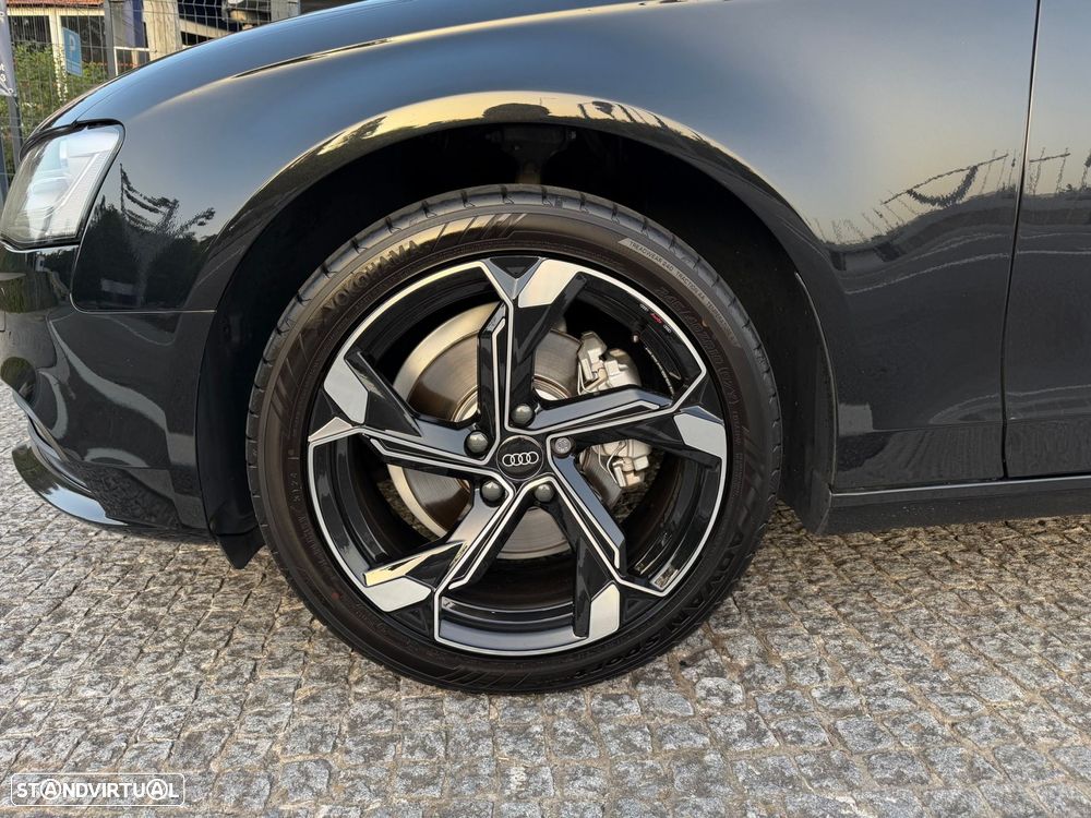 Audi A4 Avant 2.0 TDI Business Line - 13