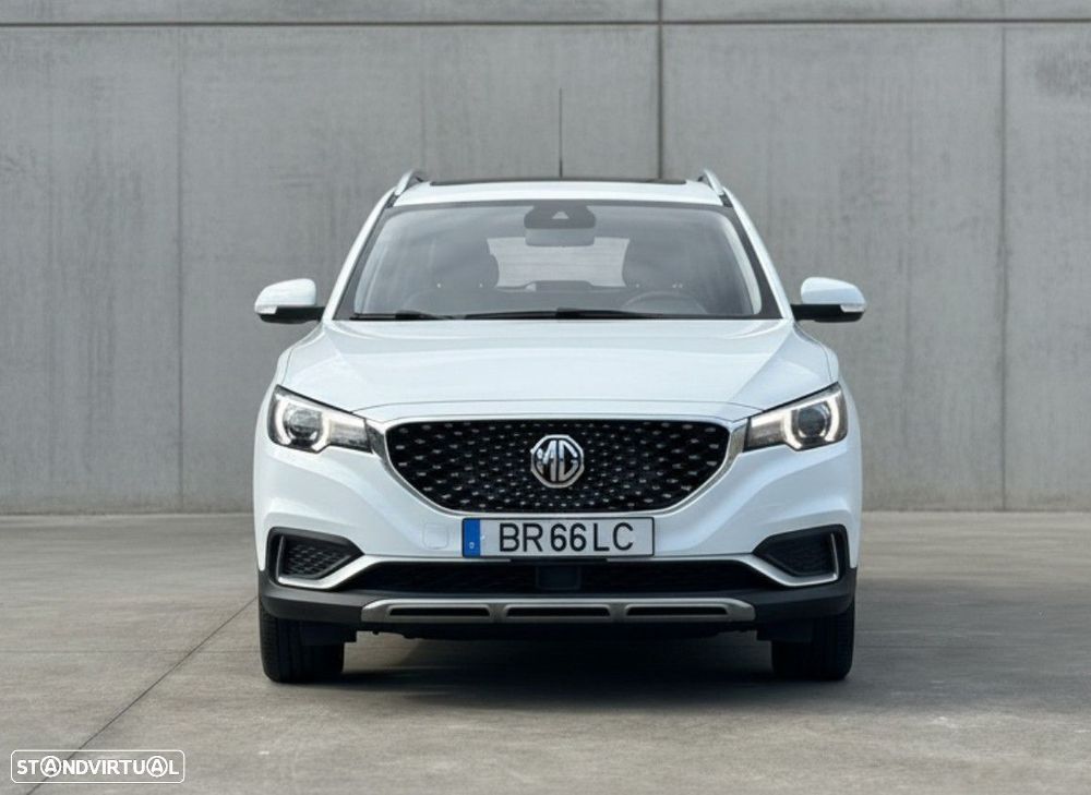 MG ZS EV Luxury - 2