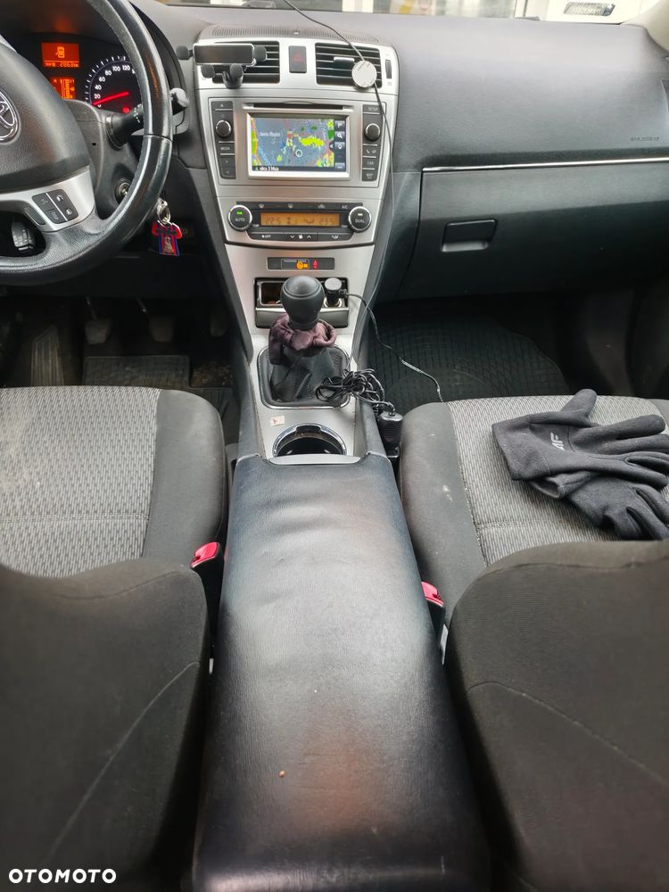 Toyota Avensis 2.0 D-4D Style - 7