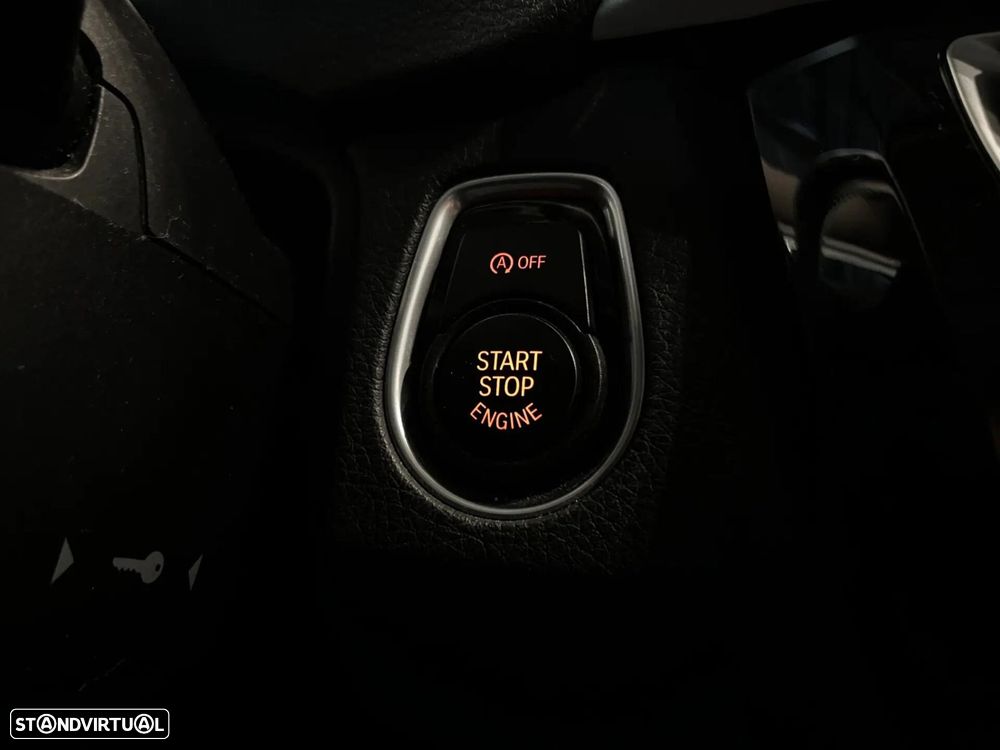 BMW 318 d Line Sport - 22