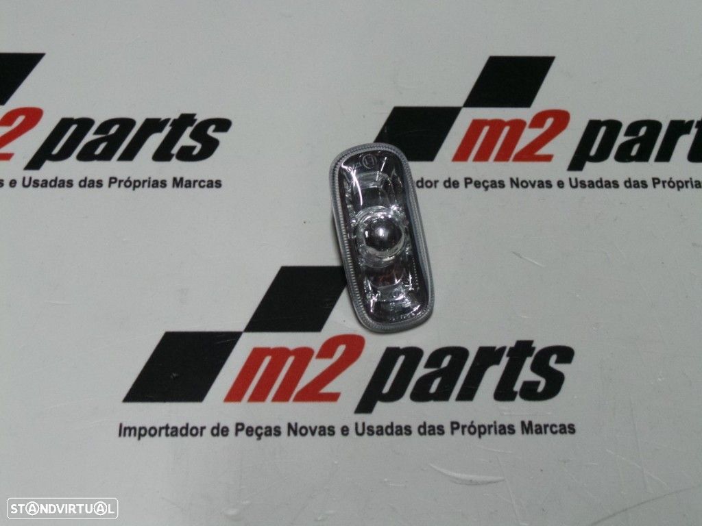 Pisca guarda-lamas Direito/Esquerdo/Frente Seminovo/ Original AUDI A4 8E0949127 - 1