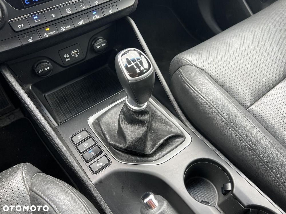 Hyundai Tucson 1.7 CRDI BlueDrive Classic 2WD - 20