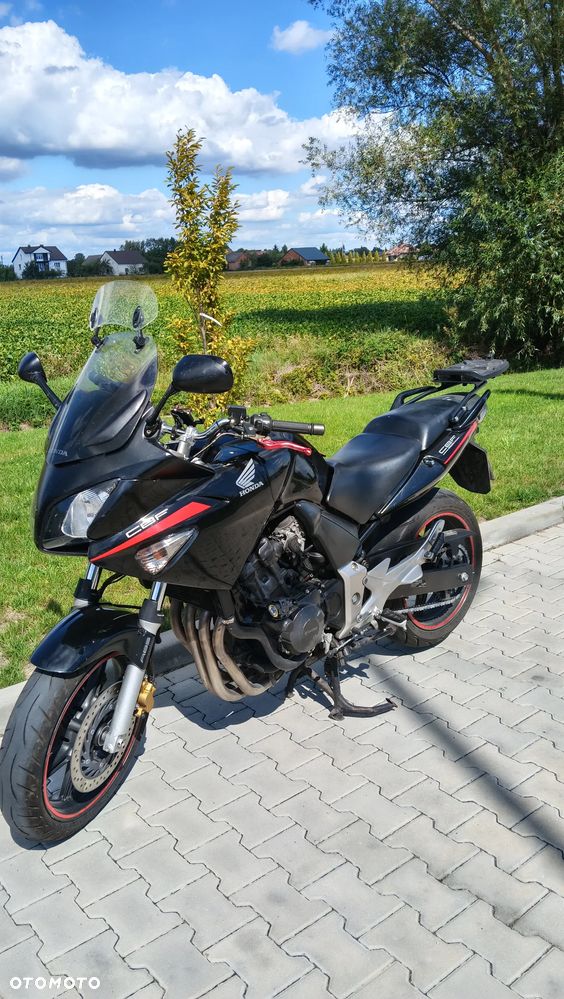Honda CBF - 1