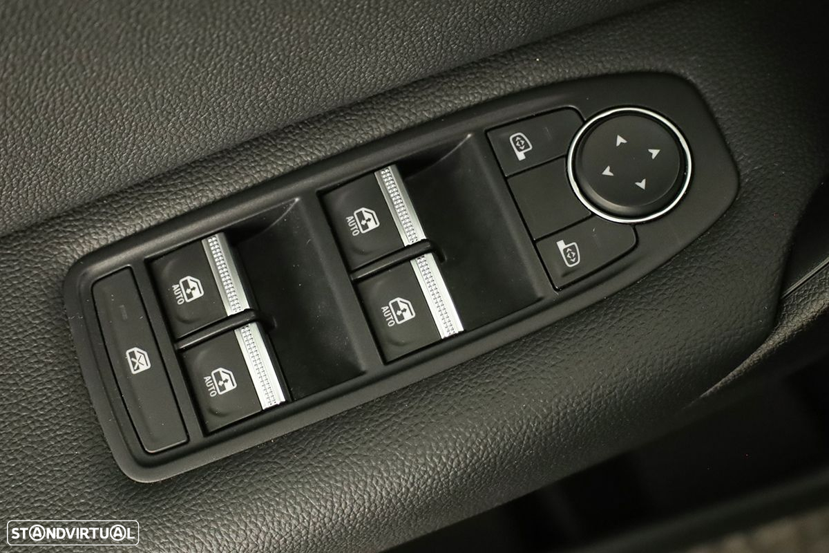 Renault Captur 1.0 TCe Techno Bi-Fuel - 22