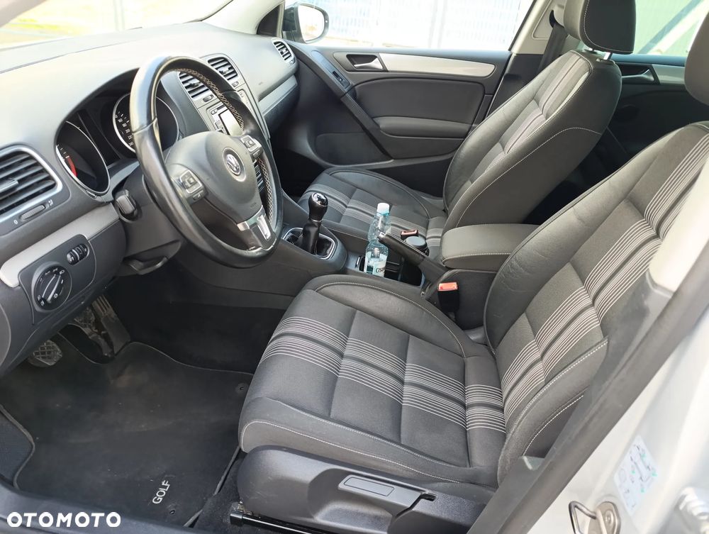 Volkswagen Golf 1.6 TDI DPF BlueMotion Technology MATCH - 20