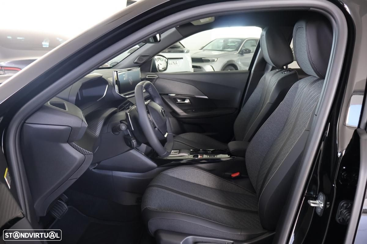 Peugeot 2008 1.2 Hybrid Allure e-DCS6 - 11