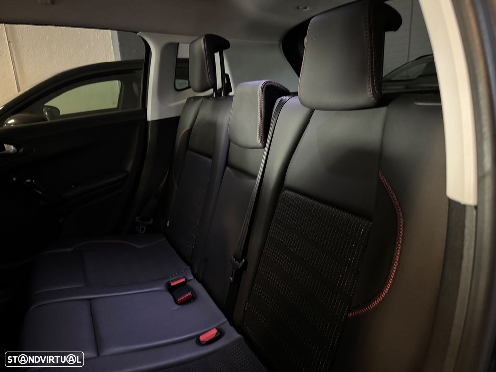 Peugeot 2008 PureTech 130 Stop&Start GT-Line Edition - 16