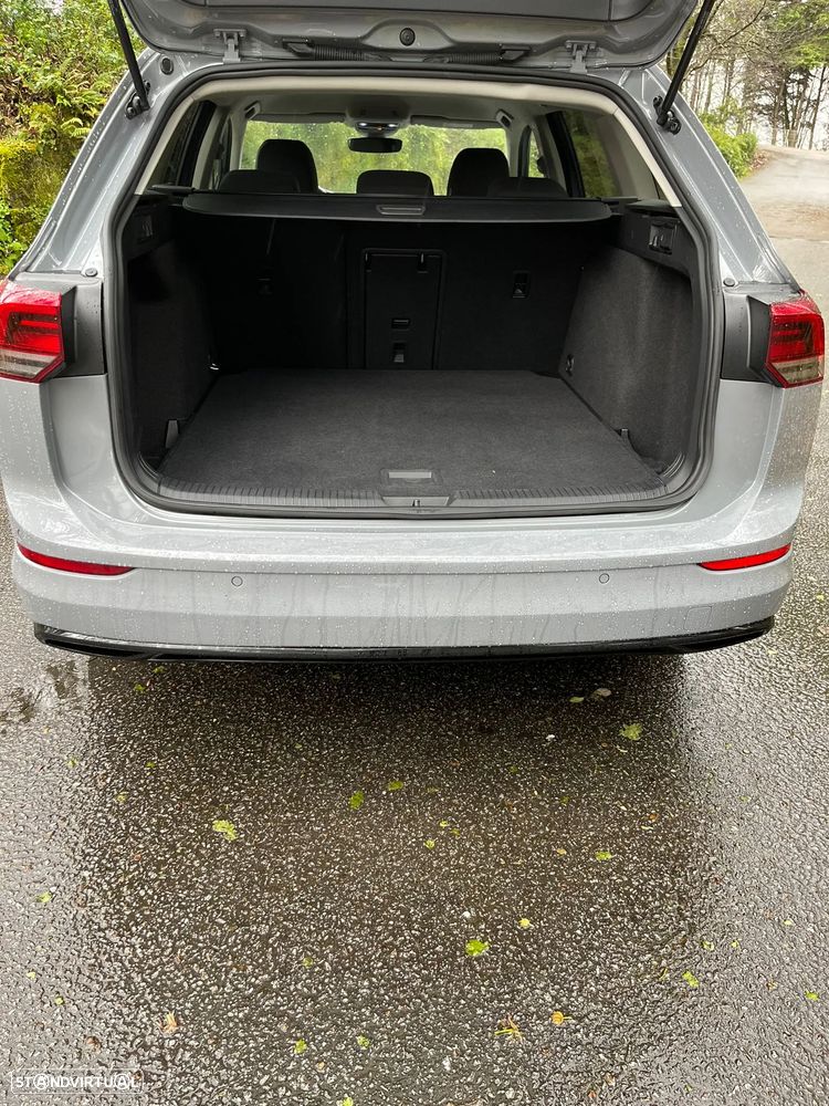 VW Golf Variant 2.0 TDi SCR Life - 11