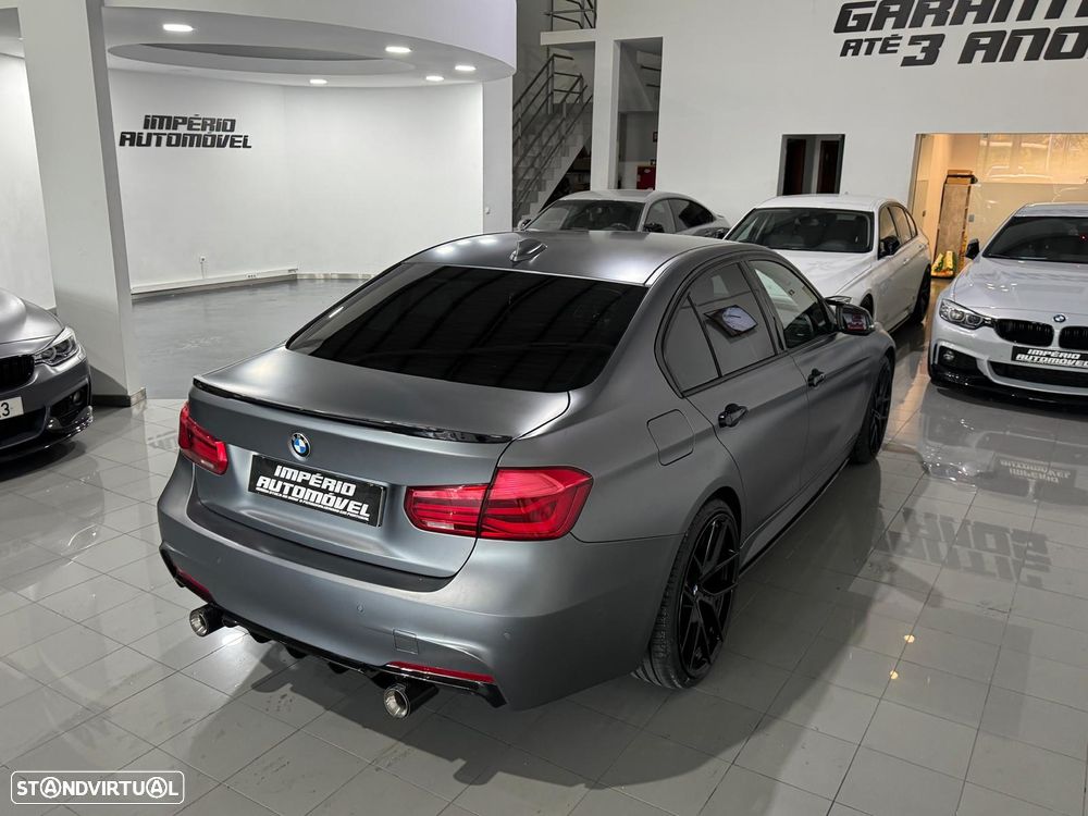 BMW 330 e iPerformance Pack M - 12