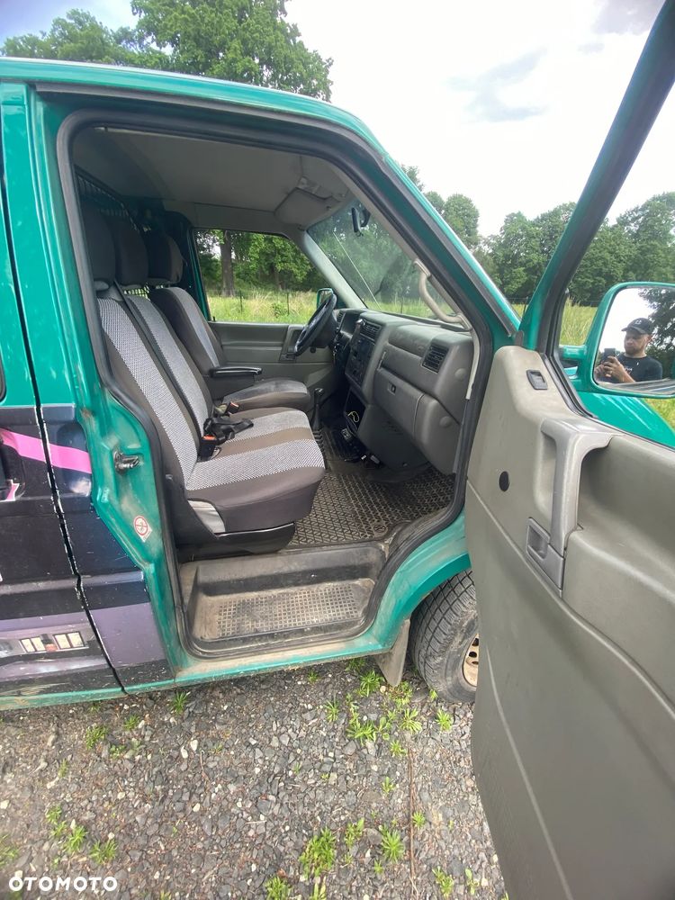 Volkswagen Transporter - 8