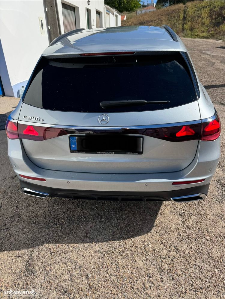Mercedes-Benz E 300 e Station - 3