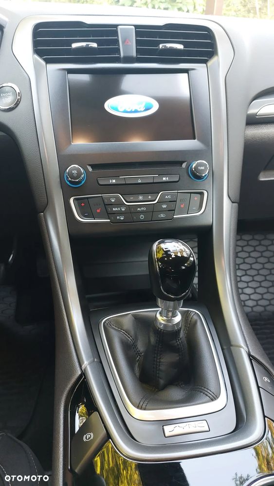 Ford Mondeo 2.0 TDCi Titanium - 12