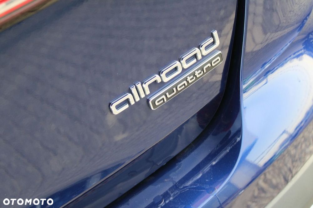 Audi A4 Allroad - 12
