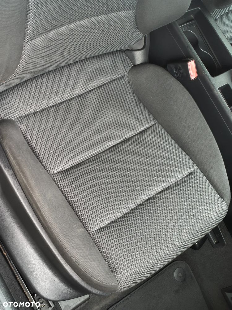 Audi A3 Sportback 1.6 TDI DPF Ambiente - 14