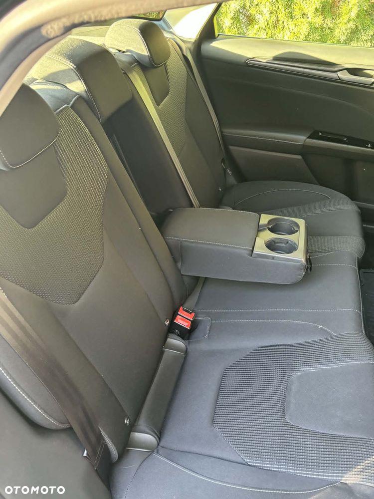 Ford Mondeo 2.0 EcoBlue Titanium - 21