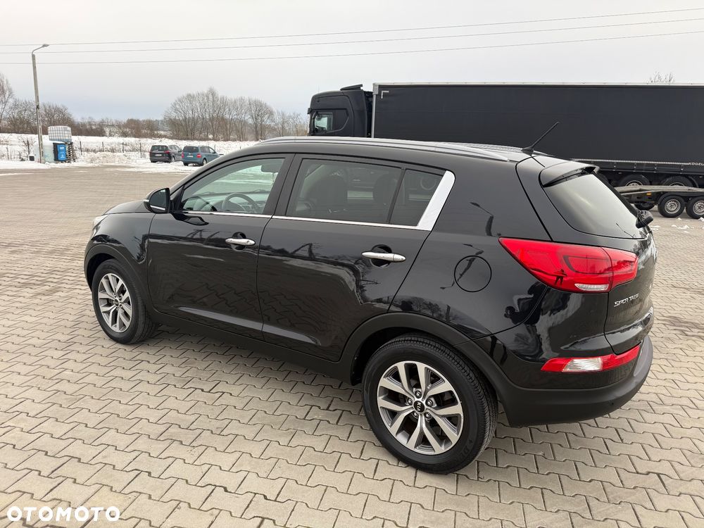 Kia Sportage 1.7 CRDI 2WD Dream-Team Edition - 6