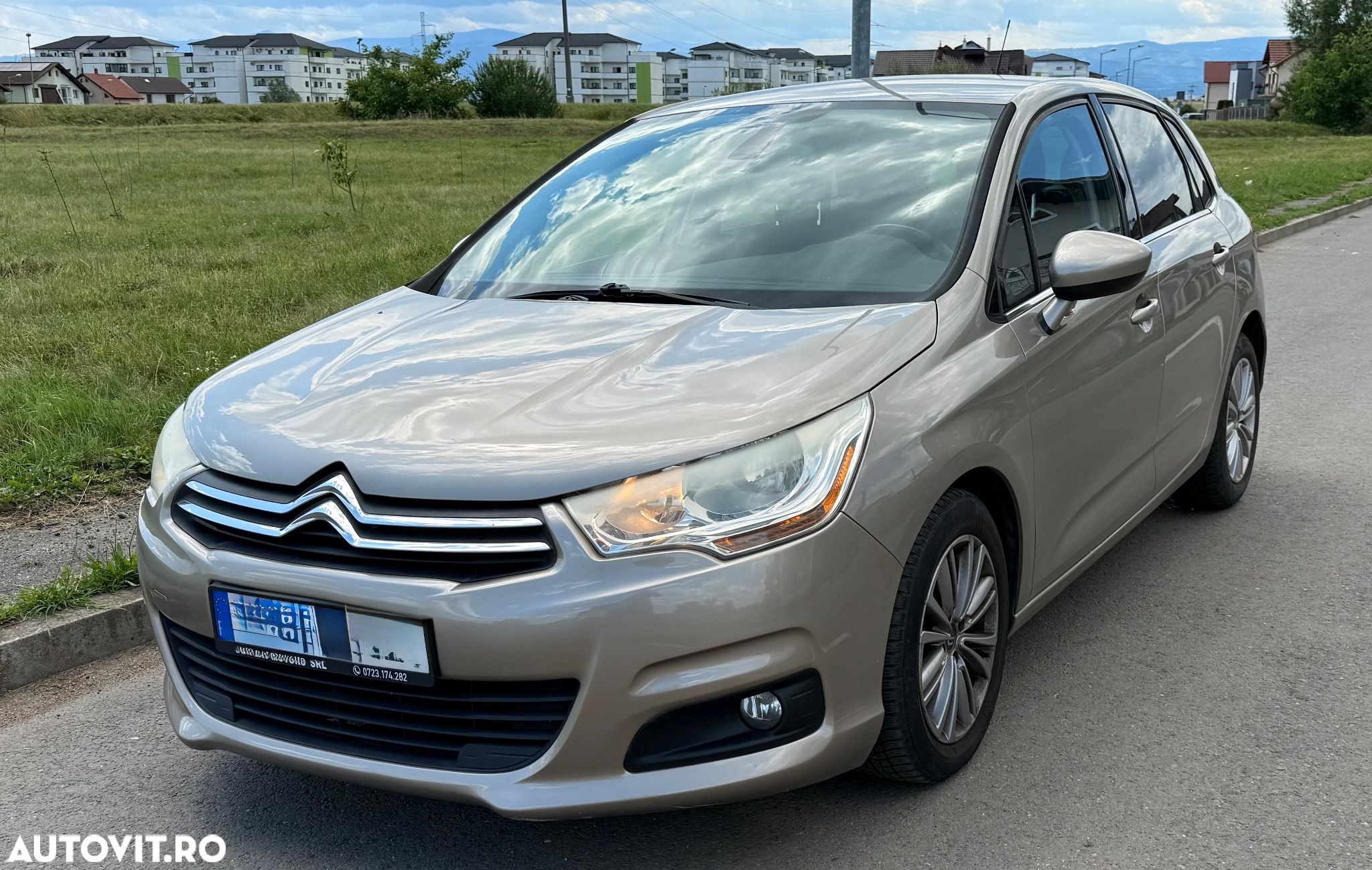 Citroën C4 e-HDi 115 ETG6 Exclusive - 1