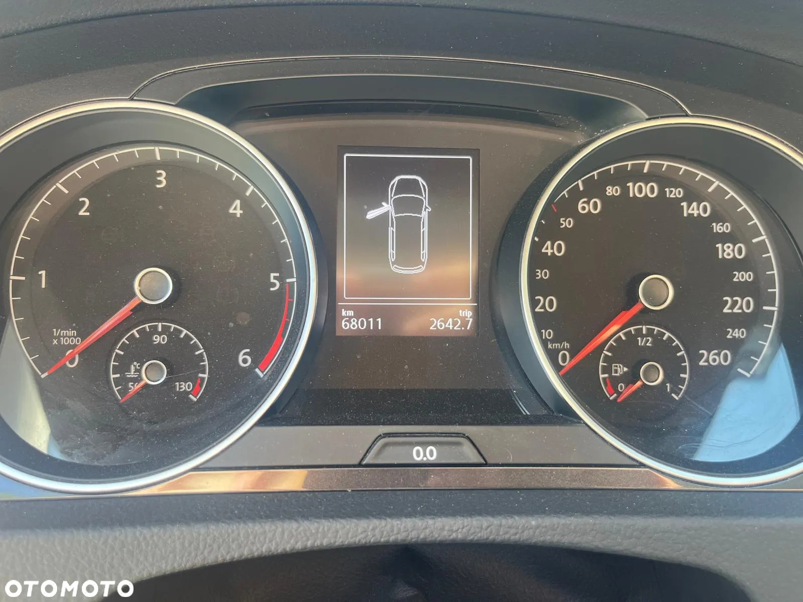 Volkswagen Golf 1.6 TDI SCR Comfortline - 11
