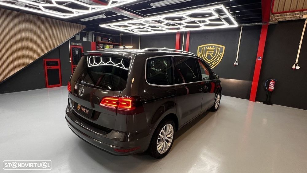 VW Sharan 2.0 TDI Blue Highline DSG - 15