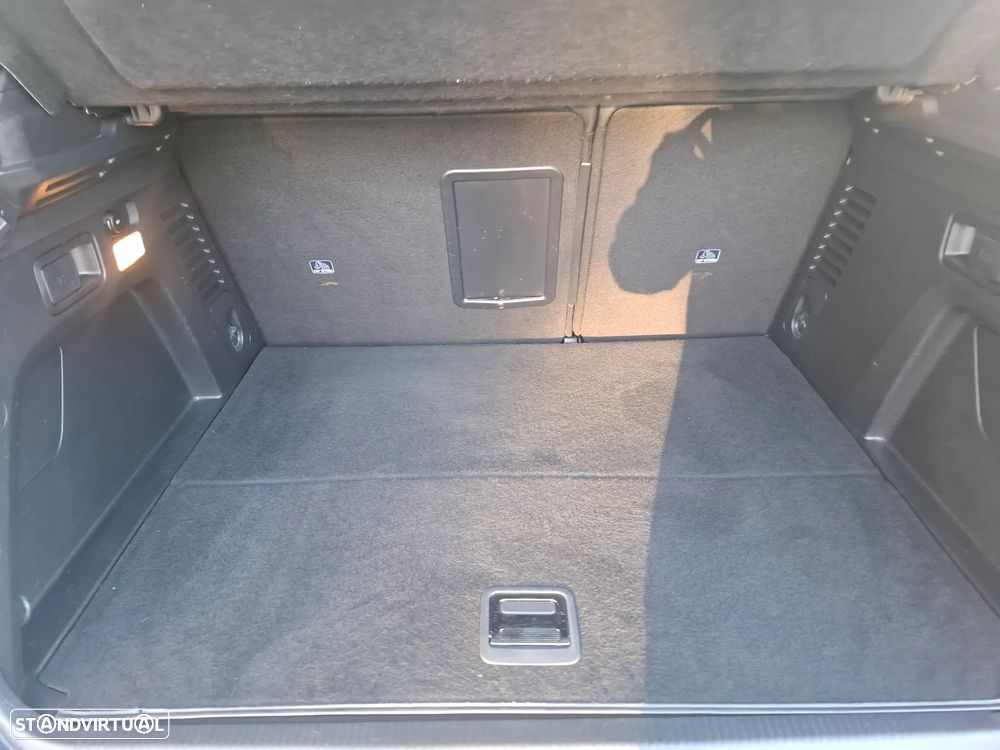 Peugeot 3008 1.6 Hybrid4 GT Pack e-EAT8 - 46