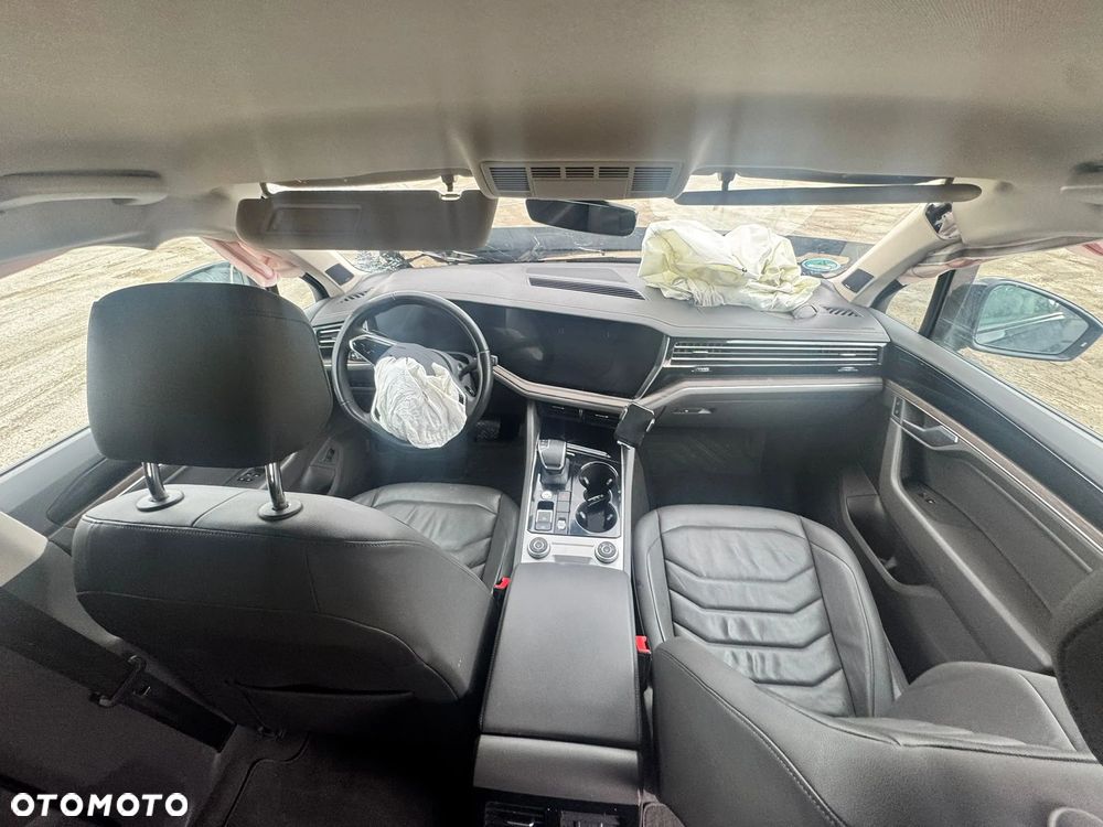 Volkswagen Touareg - 10