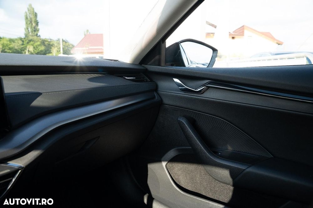 Skoda Octavia 2.0 TDI DSG Ambition - 22