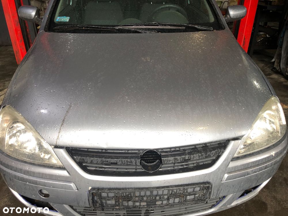 Lampa lampy przód prawa lewa Opel Corsa C - 2