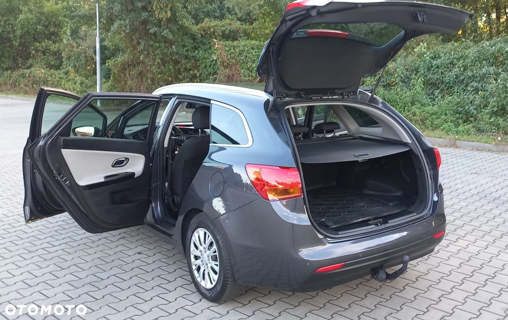 Kia Ceed 1.6 GDI Dream-Team Edition - 8