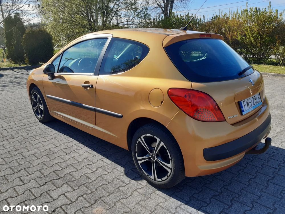 Peugeot 207 110 HDi FAP (Blue Lion) Platinum - 3