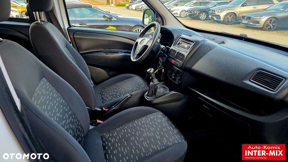 Opel Combo - 38