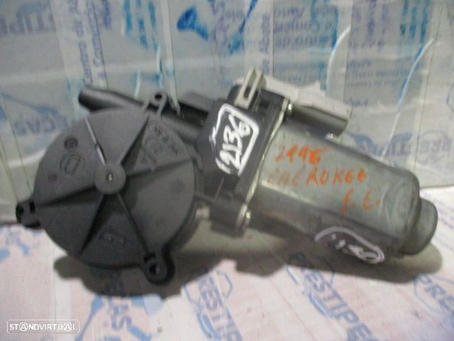 Motor Elevador Vidro 04589265AD JEEP CHEROKEE KJ 2006 2.8D 165CV 5P DOURADO F ESQ - 1