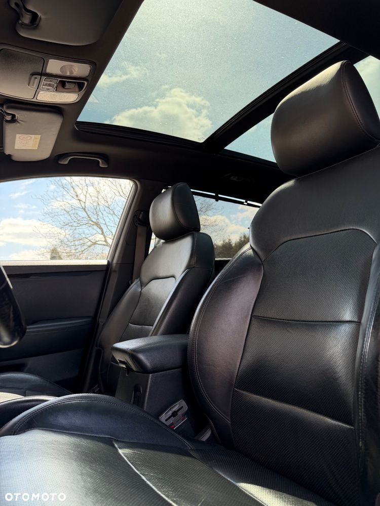 Kia Carens - 27