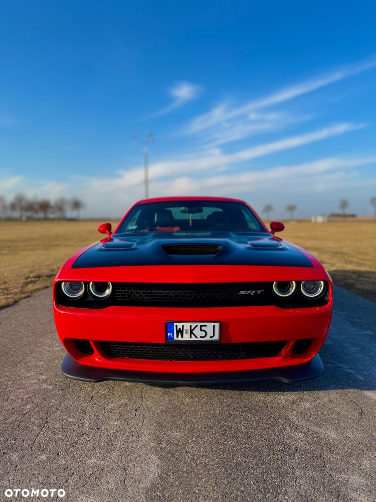 Dodge Challenger - 10