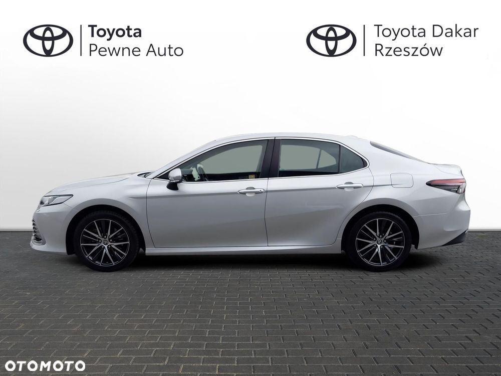Toyota Camry 2.5 Hybrid Prestige CVT - 2
