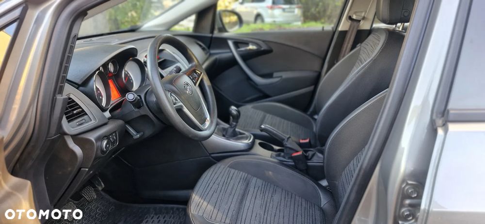 Opel Astra IV 1.6 Cosmo - 23