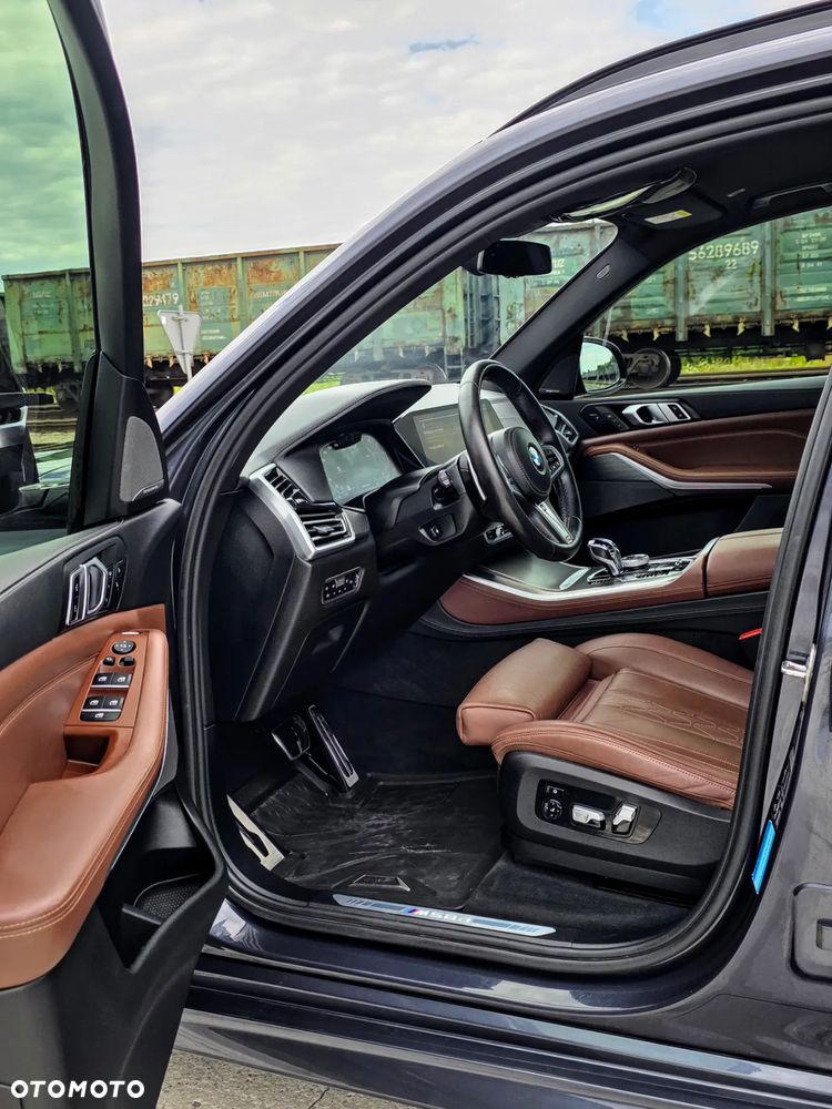 BMW X5 M M50d - 28