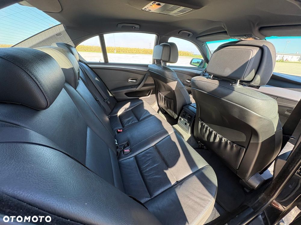 BMW Seria 5 520d - 12