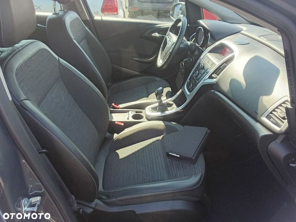Opel Astra - 14