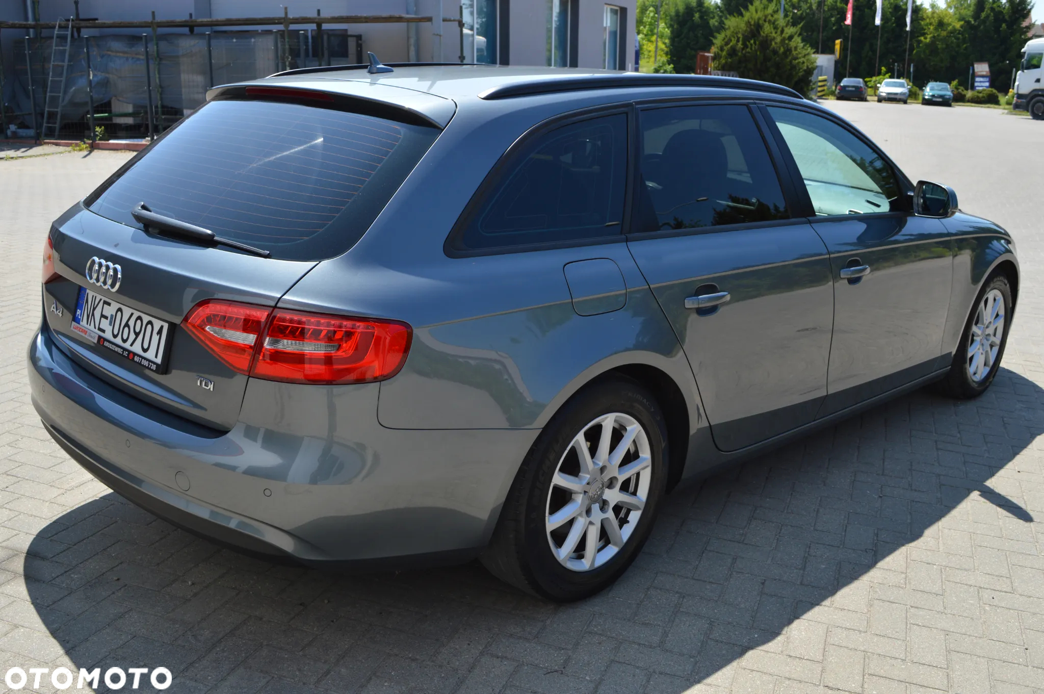 Audi A4 Avant 2.0 TDI DPF Attraction - 9