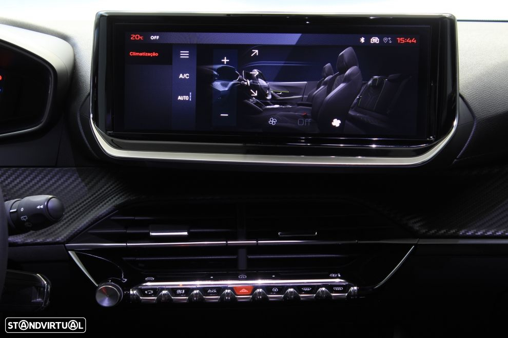Peugeot 2008 - 17