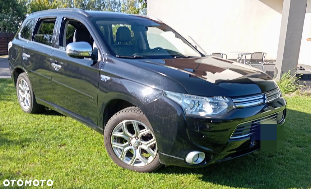 Mitsubishi Outlander - 14
