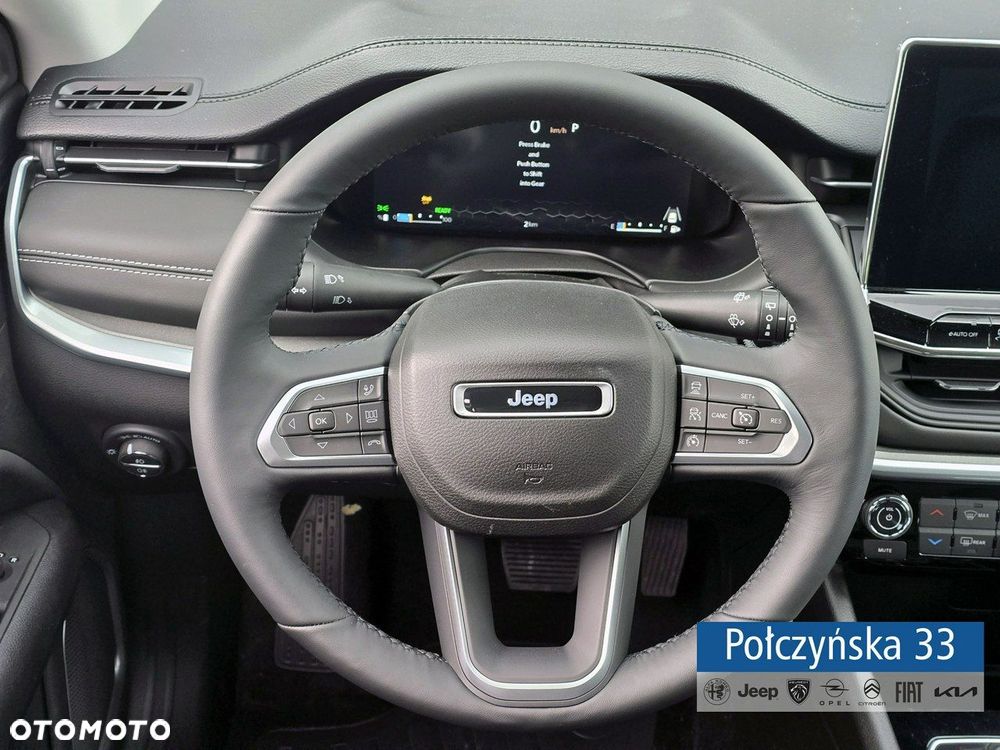 Jeep Compass - 26