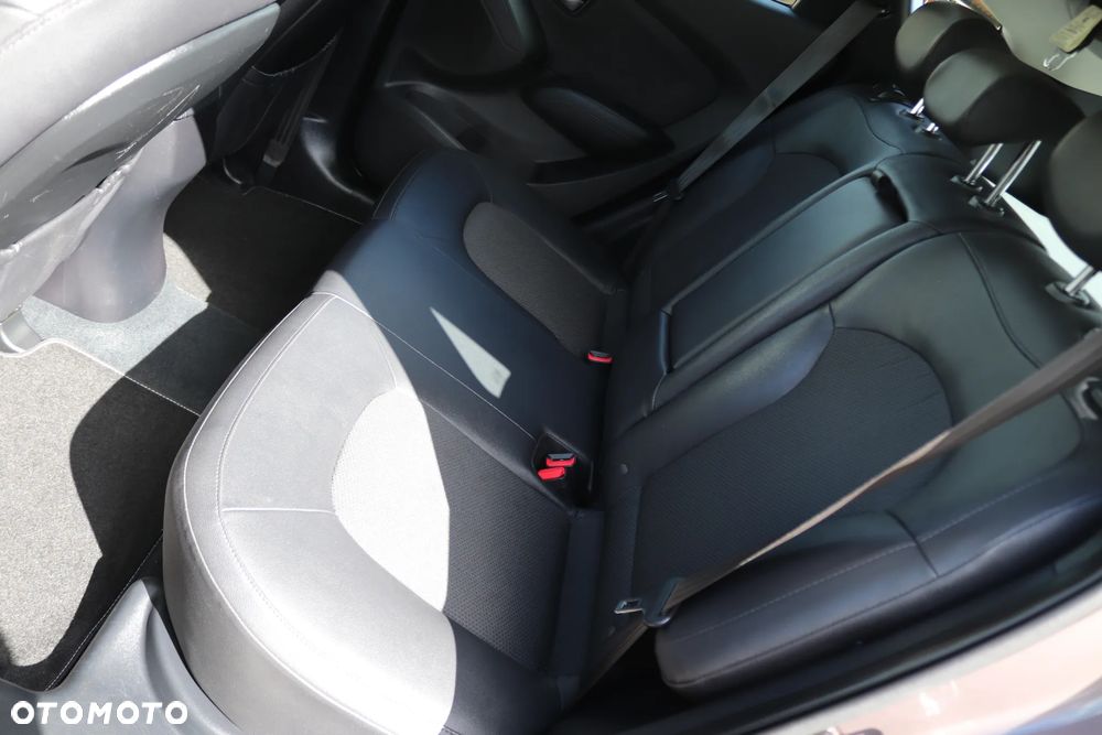 Hyundai ix35 1.6 GDI Premium 2WD - 26