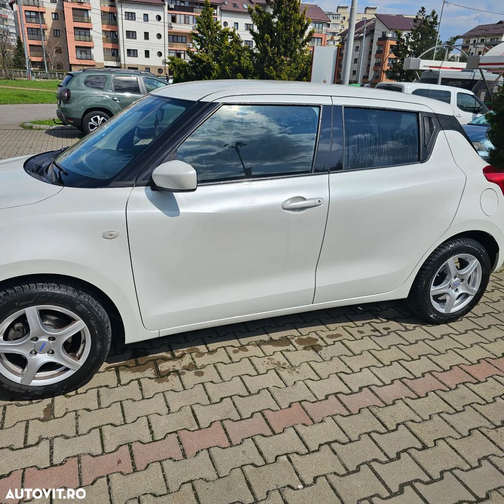 Suzuki Swift M-Hybrid 1.2 Passion - 6